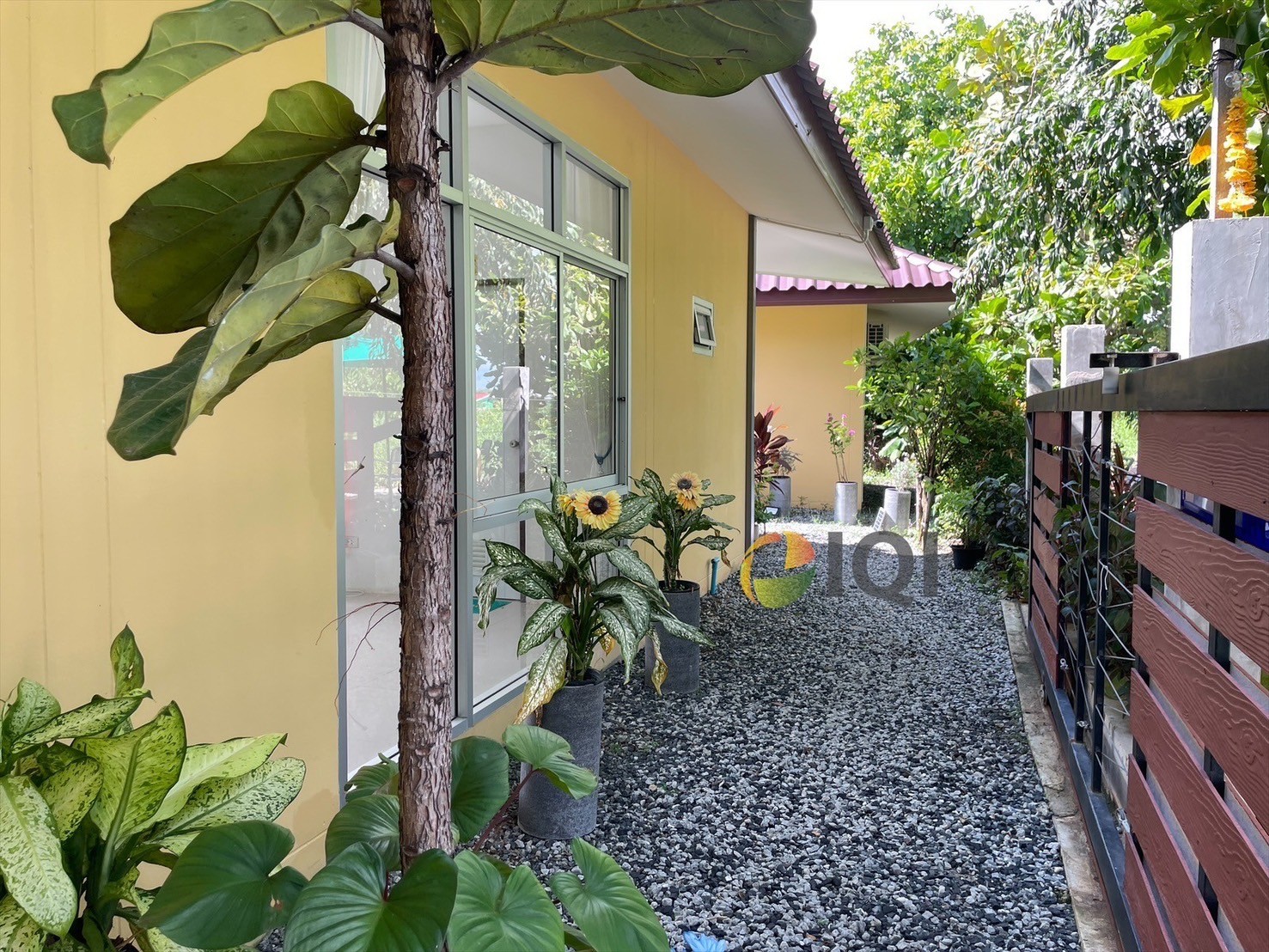 ขายรีสอร์ทบ้านพักริมทะเล อำเภอบ้านเพ จังหวัดระยอง