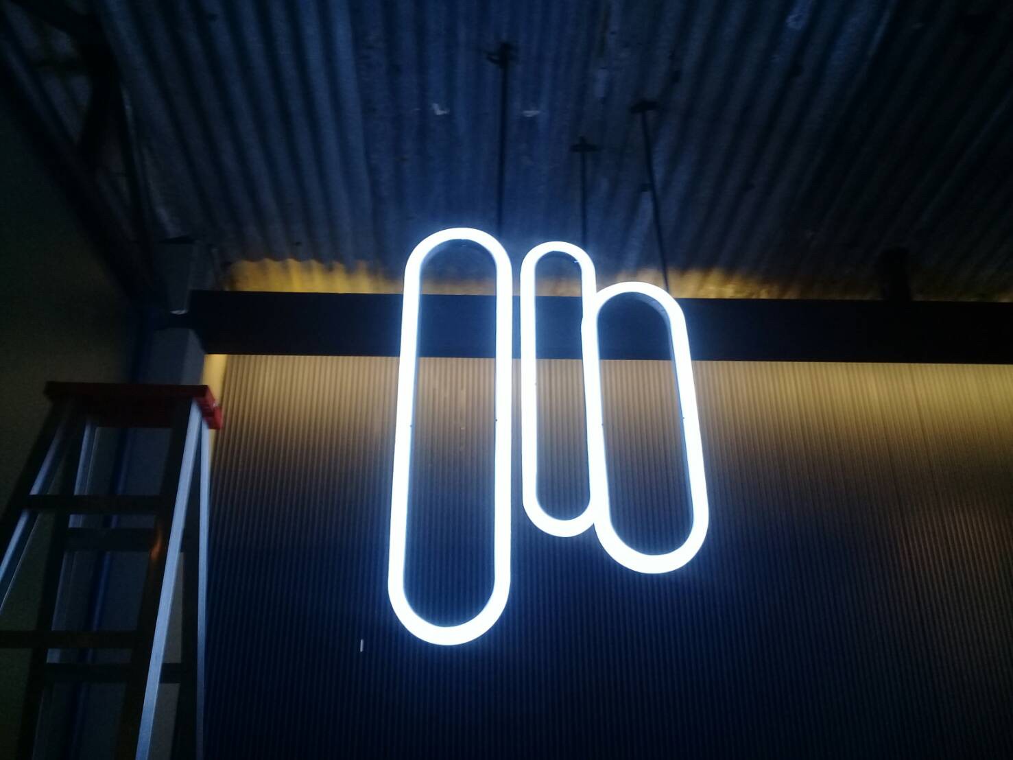 ป้ายไฟนีออน