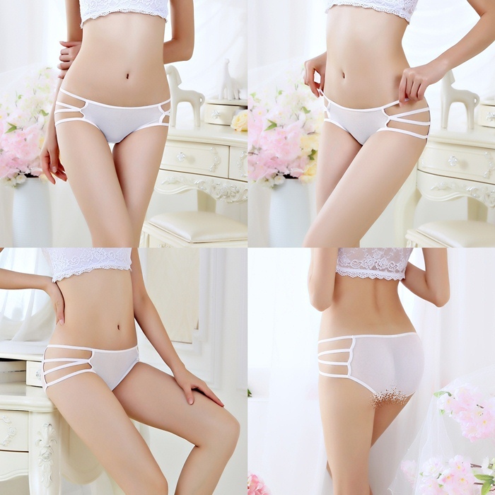 NA032 กางเกงในเซ็กซี่ กางเกงในซีทรู ด้านหน้าและด้านหลังตกแต่งด้วยผ้าซีทรู เปิดด้านข้างตามรูปเลยค่ะ