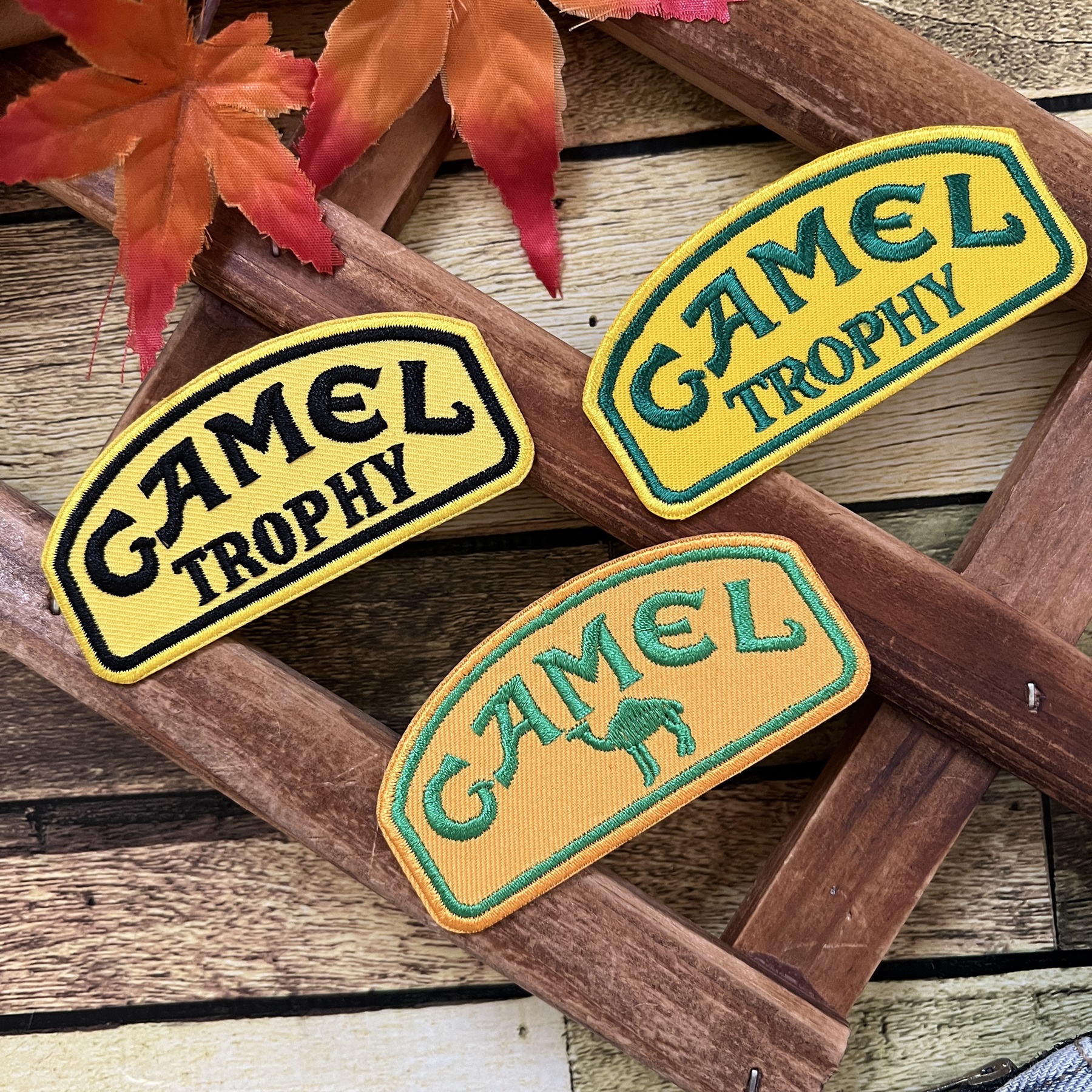 โลโก้ Camel ตัวรีดติดเสื้อ อาร์มรีด อาร์มปัก ตกแต่งเสื้อผ้า หมวก กระเป๋า แจ๊คเก็ตยีนส์ Hipster Embroidered Iron on Patch