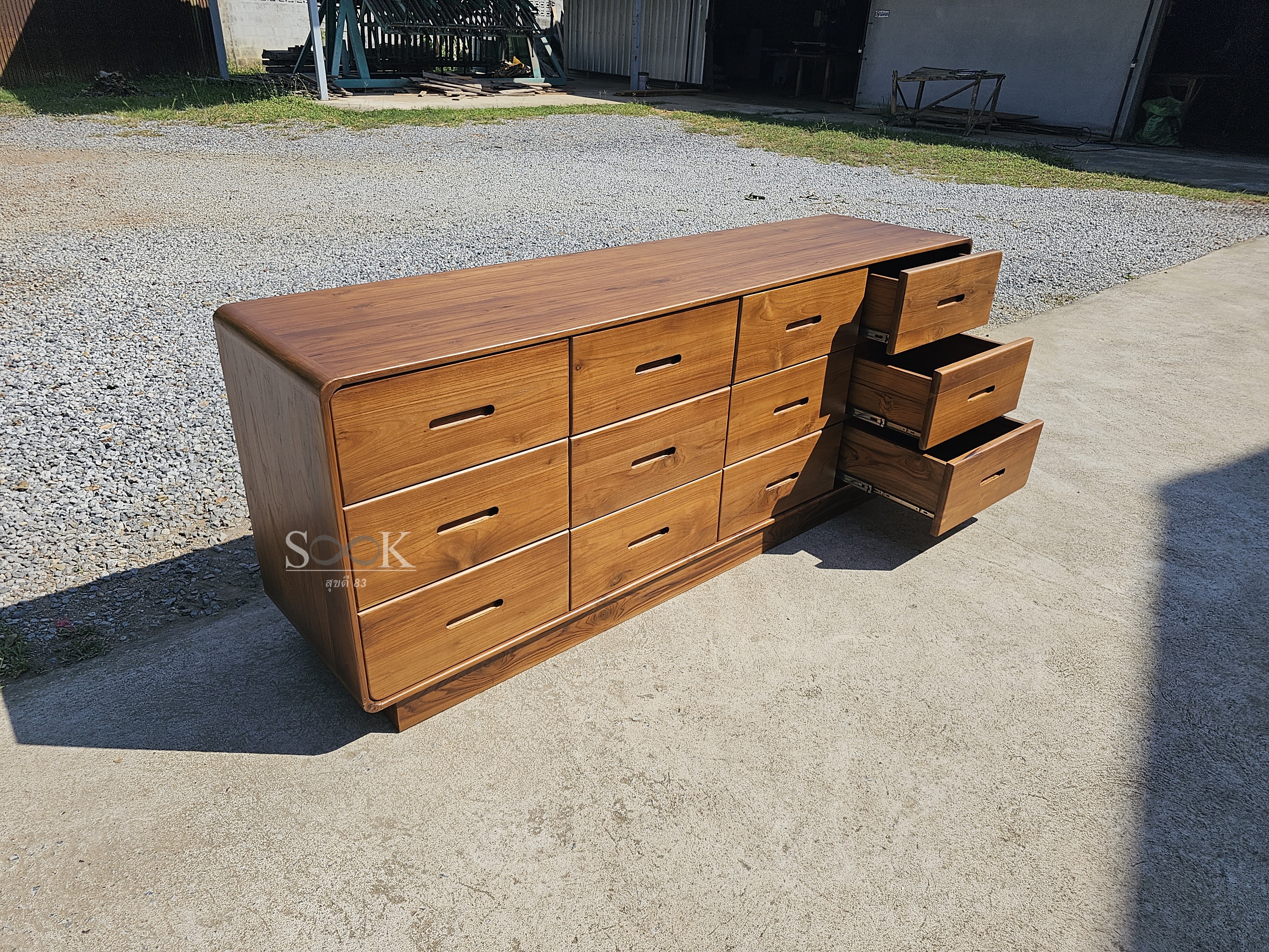 ตู้ 12 ลิ้นชักพื้นทึบ