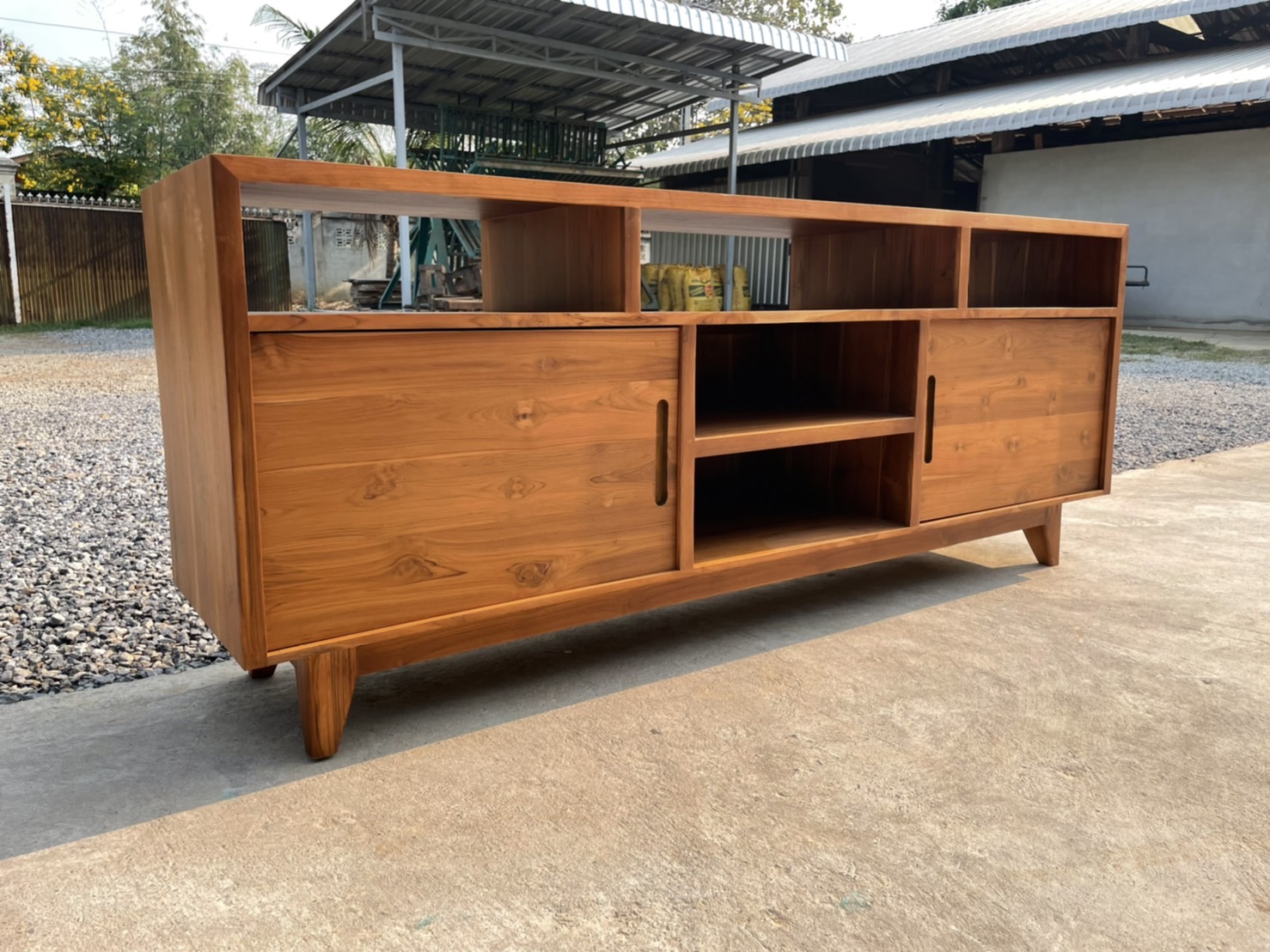 ชั้นวางทีวีโมเดิร์น