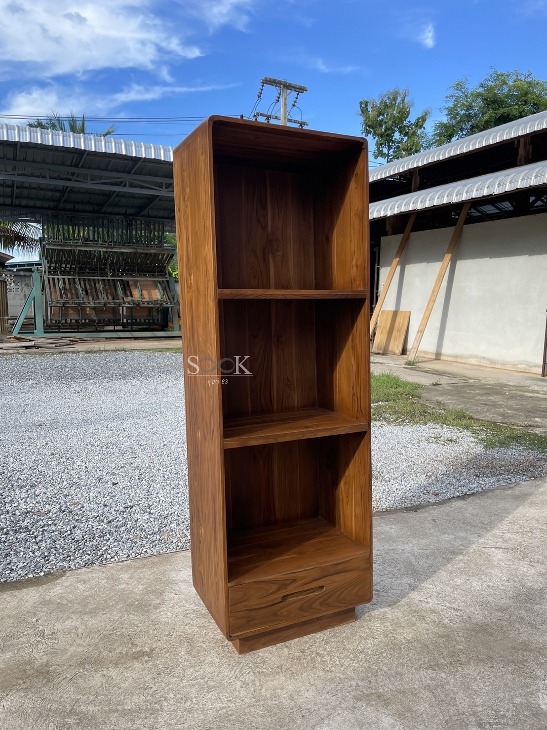 ชั้นวางหนังสือมินิมอล