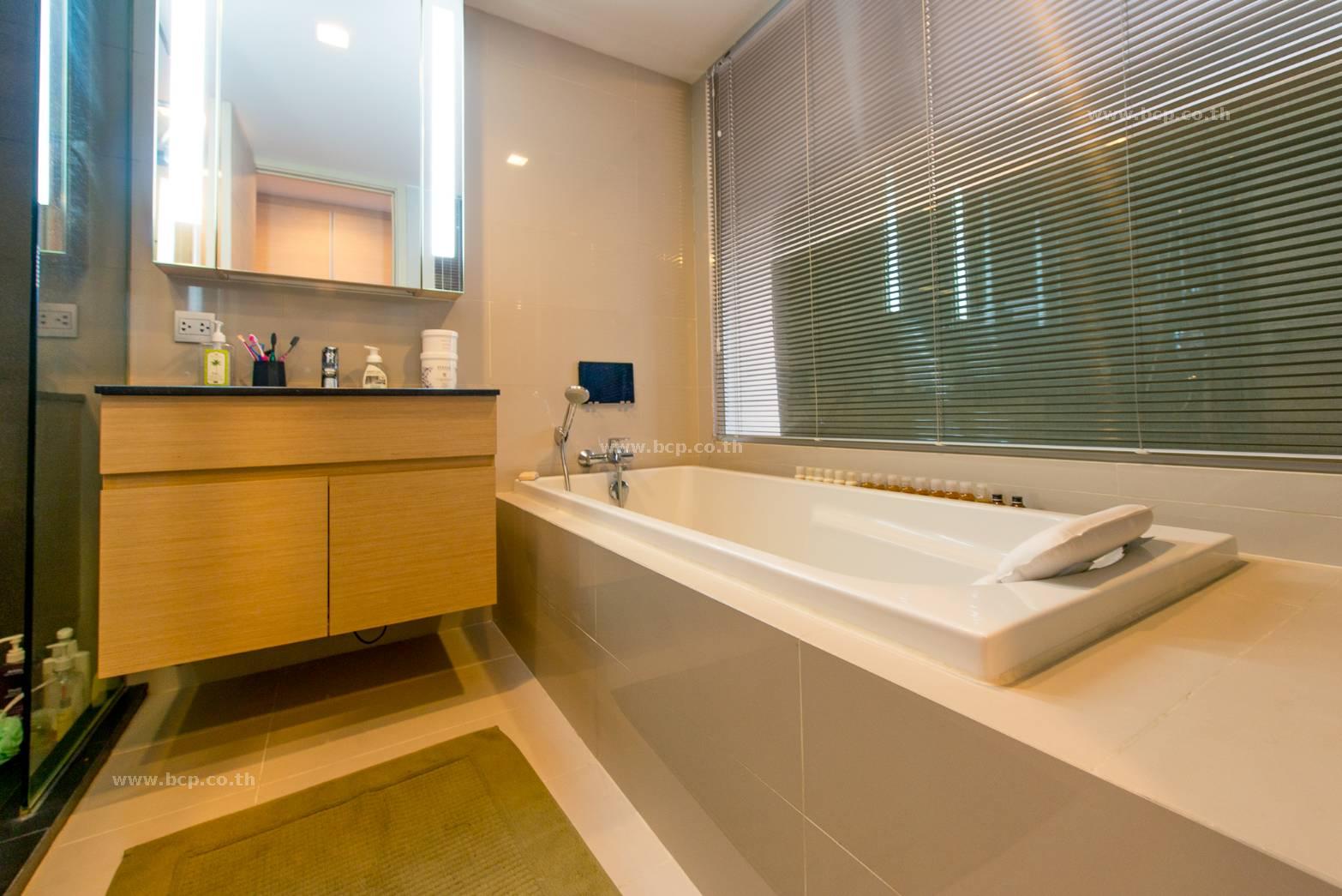 ขาย คอนโด เวีย โบทานี สุขุมวิท 47