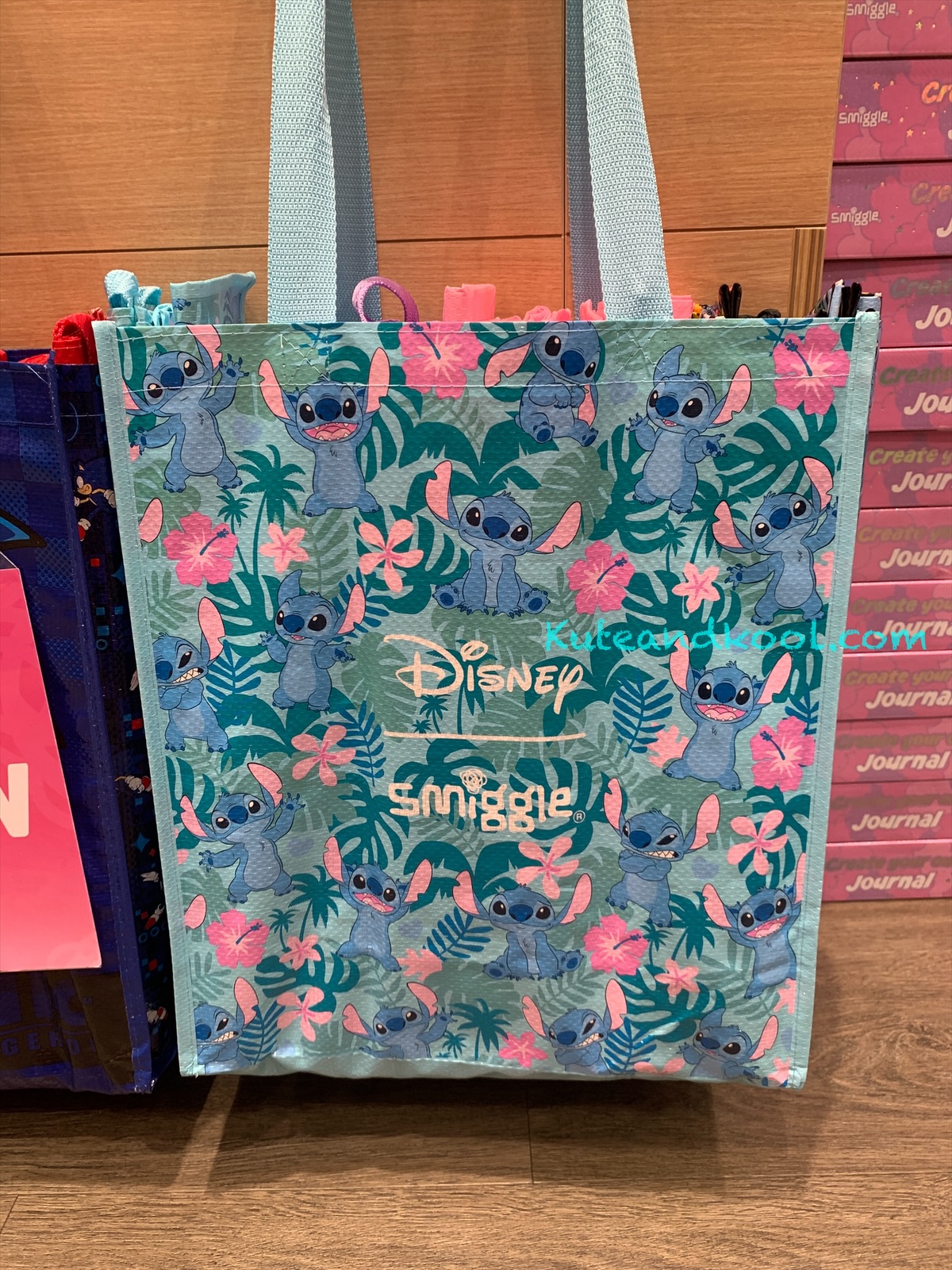 Smiggle reusable bag -size S - ถุงช้อปปิ้ง Stitch
