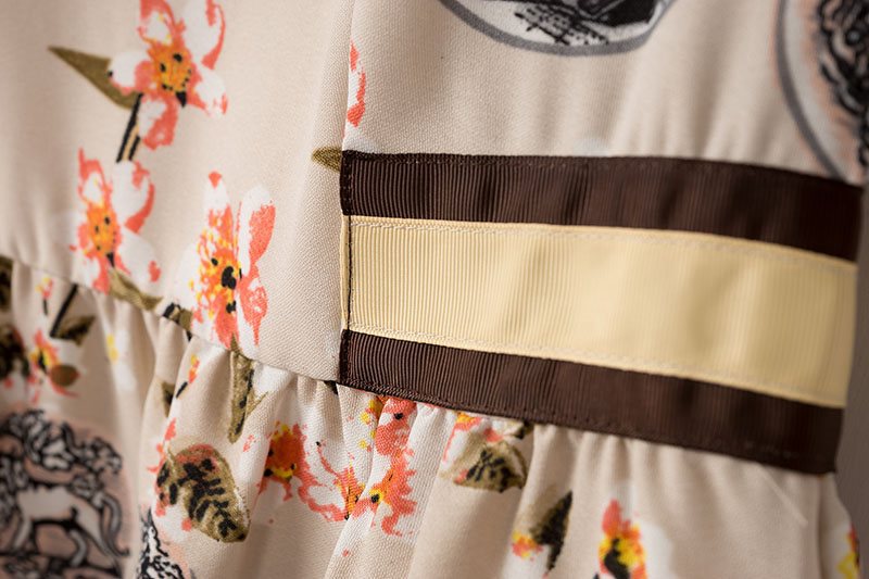 ชุดเดรสสีครีม พิมพ์ลาย น่ารักค่ะ ส่งฟรี ems