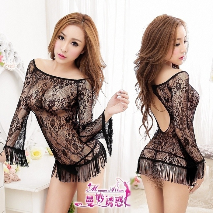 N218 ชุดนอนเซ็กซี่ ชุดนอนผ้าลูกไม้สีดำแบบโปร่งๆรหัสนี้เป็นชุดแขนยาวคอกว้างด้านหลังเป็นตะขอเกี่ยว ปลายชุดและปลายแขนเสื้อแต่งโมบายเชือกตามรูป ***พอดีหุ่นค่ะ