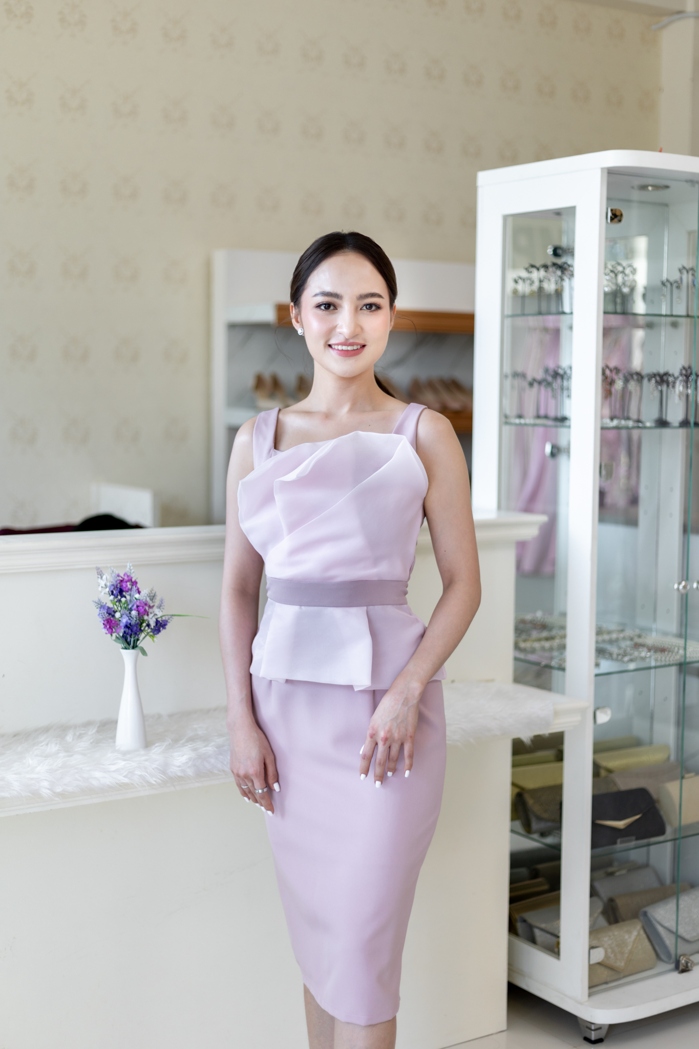 ชุดเพื่อนเจ้าสาวสีชมพู ทีมเพื่อนเจ้าสาวีชมพู บริการให้เช่า “ชุดไปงานแต่งงาน ชุดเพื่อนเจ้าสาว ” ชุดสวยๆ ในราคาหลักร้อย ทุกชุด ทั้งร้าน #ร้านเช่าชุดเพื่อนเจ้าสาว #ชุดเพื่อนเจ้าสาว #ร้านเช่าชุดราตรี #ชุดไปงานแต่งงาน #เช่าชุดเพื่อนเจ้าสาวสวยๆ #เช่าชุดเพื่อนเจ้าบ่าวราคาถูก #เช่าชุดสูทเพื่อนเจ้าบ่าวราคาถูก