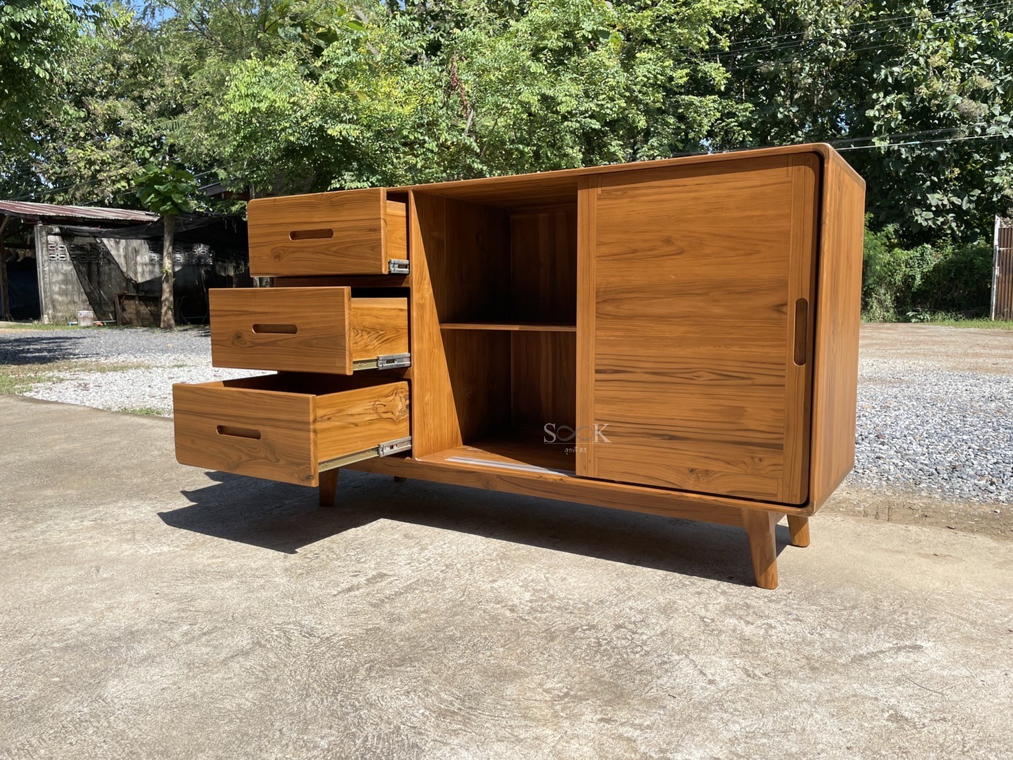 ตู้เก็บของบานสไลด์