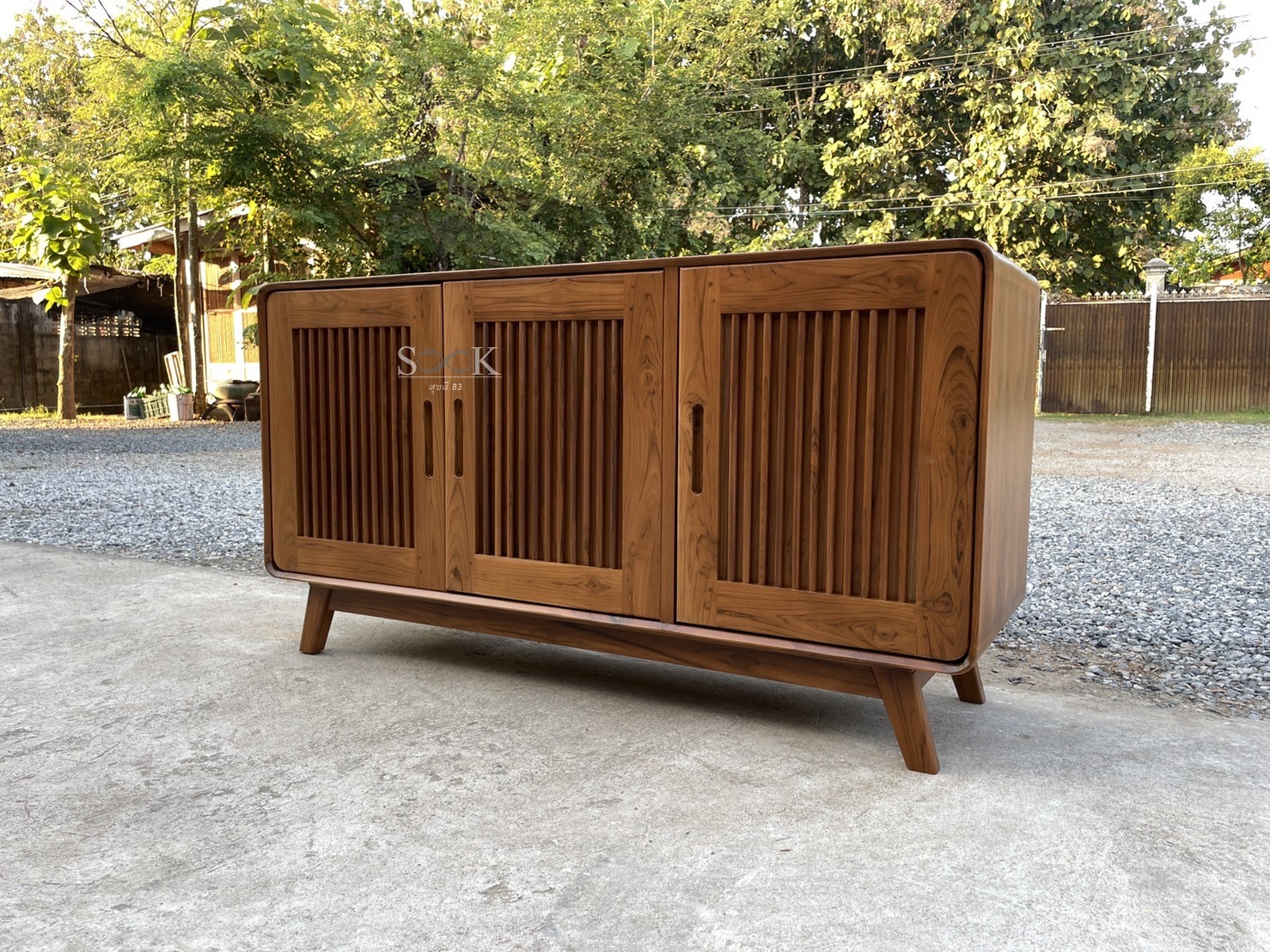 ตู้เก็บของบานซี่ มีขา