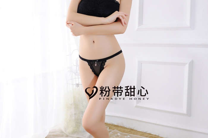 NA088 จีสตริงเซ็กซี่ จีสตริงผ้าซีทรูแต่งขอบลูกไม้ด้านหน้าประดับจิลสวยๆตามรูปถ่ายสินค้าจริงเลยค่ะ