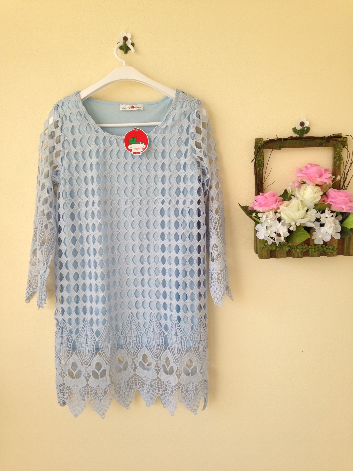 ชุดเดรสผ้าถักแขนยาวสีขาว ส่งฟรี ems