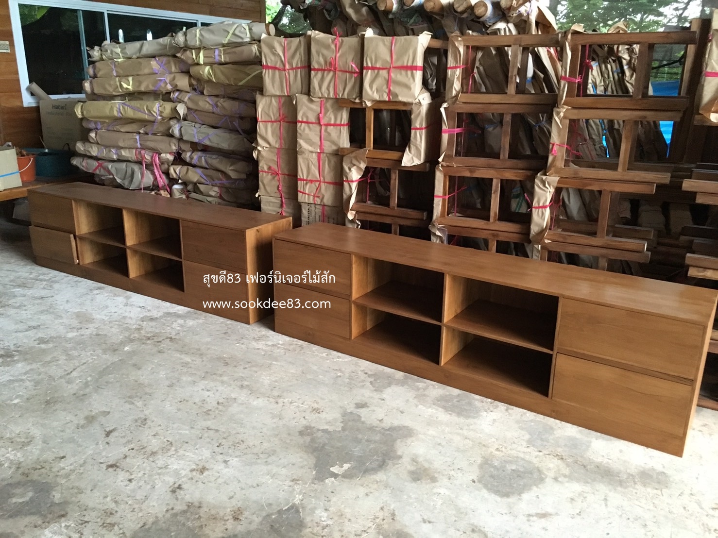 เคาน์เตอร์วางทีวีโมเดิร์น