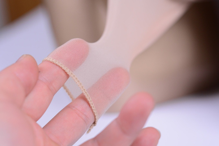 NA115 กางเกงในถุงน่อง กางเกงในเซ็กซี่มาในแบบเนื้อถุงน่องนิ่มๆบางๆยืดขยายได้เยอะ ขอบเอวเป็นยางยืดช่วงต้นขาเว้าสูง มีให้เลือกทั้งแบบผู้ชาย(ปลายเปิด-ปิด)และแบบผู้หญิงค่ะ