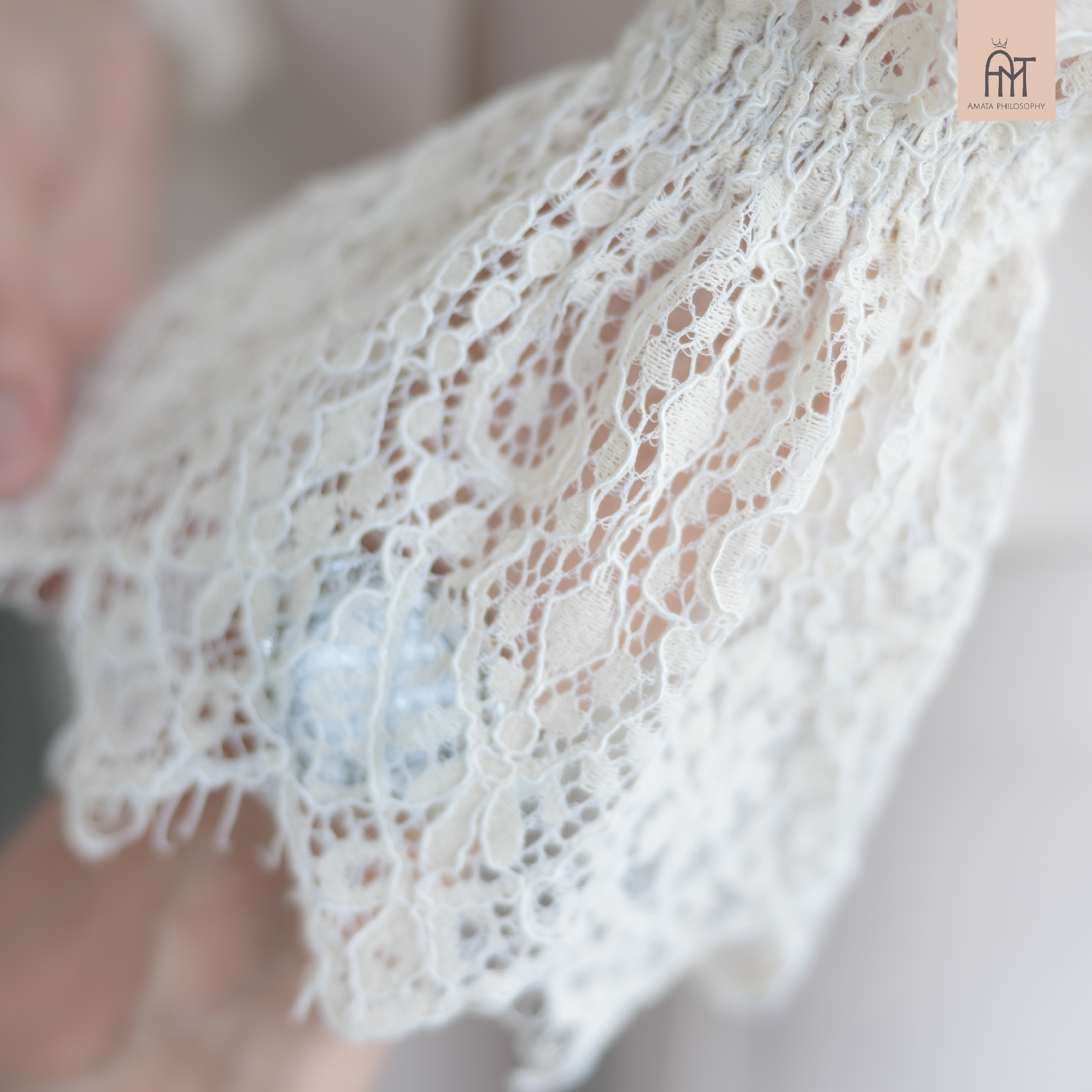 AMATA เสื้อ BOARDWAY สีครีมเบจ