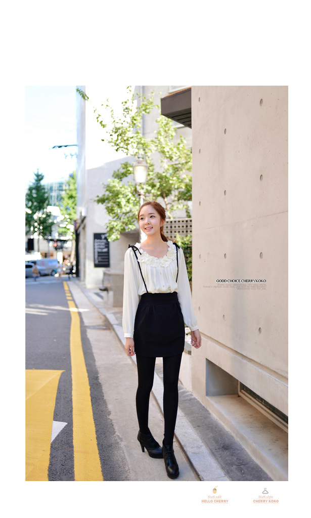 กระโปรงเอี๊ยม ผ้าคอตตอนเนื้อดีสีดำ ส่งฟรี ems