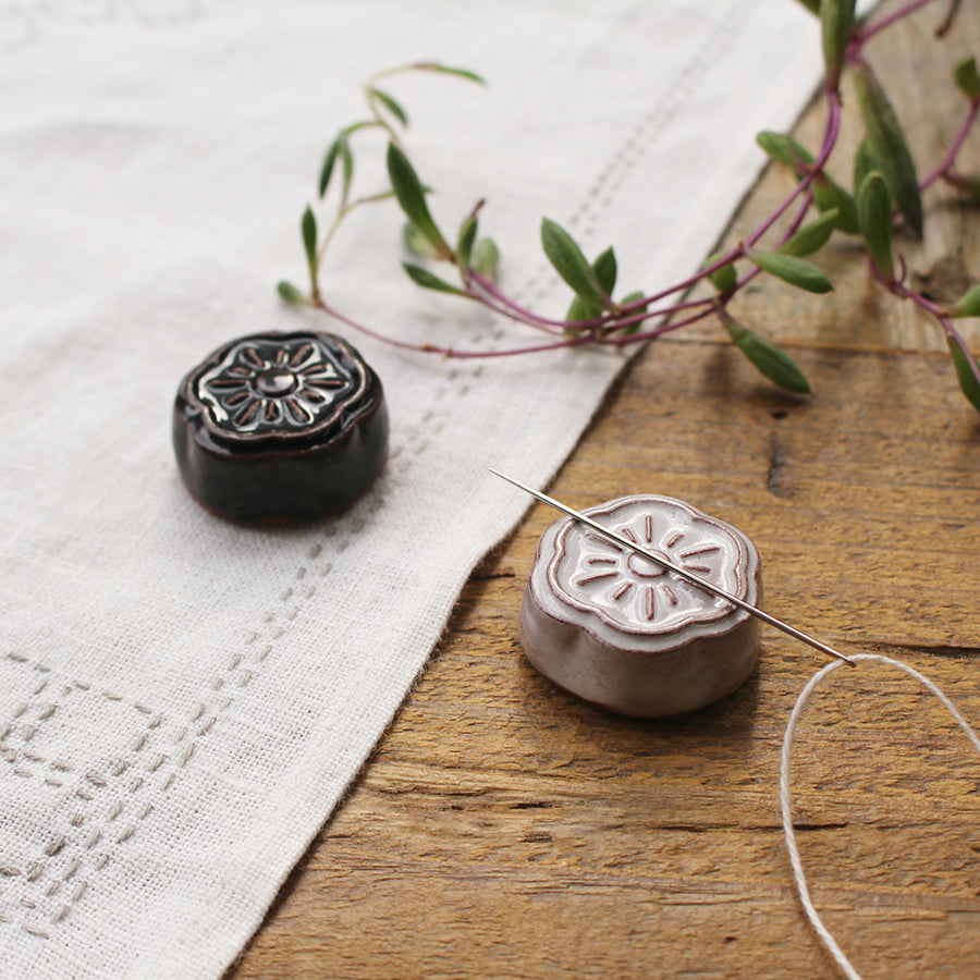 Cohana - Awaji Kawara Magnetic Needle Rest ที่พักเข็มแม่เหล็ก Made in Japan🇯🇵