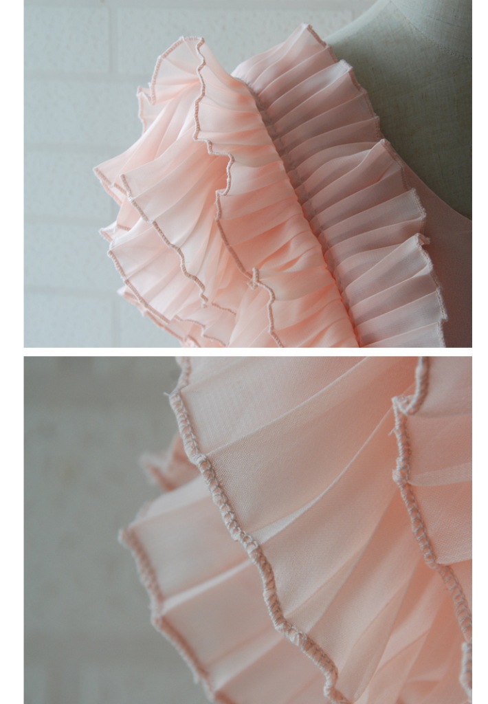 มินิเดรสผ้าไหมสีโอรส แขนเสื้อแต่งด้วยผ้าชีฟองอัดพลีต แขนบ่าล้ำ ส่งฟรี ems