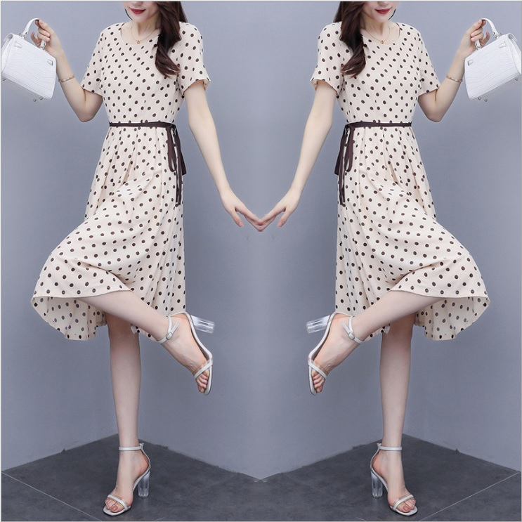 ชุดเดรสใส่ทำงานผ้าโพลีเอสเตอร์ผสมสีครีม ลายจุดสีน้ำตาล ส่งฟรี ems