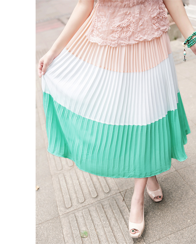 ชุดเดรสยาวสีชมพู กระโปรงอัดพลีต แถมสร้อยคอไข่มุกสีขาว ส่งฟรี ems