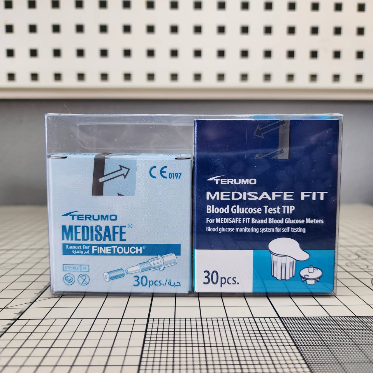 Terumo Medisafe Fit ชุดตรวจน้ำตาลในเลือดพร้อมเข็มเจาะเลือด อย่างละ 30 ชิ้น (ของแท้100%) หมดอายุ 11.2025 กล่องใสแพ็คเกจใหม่ล่าสุด