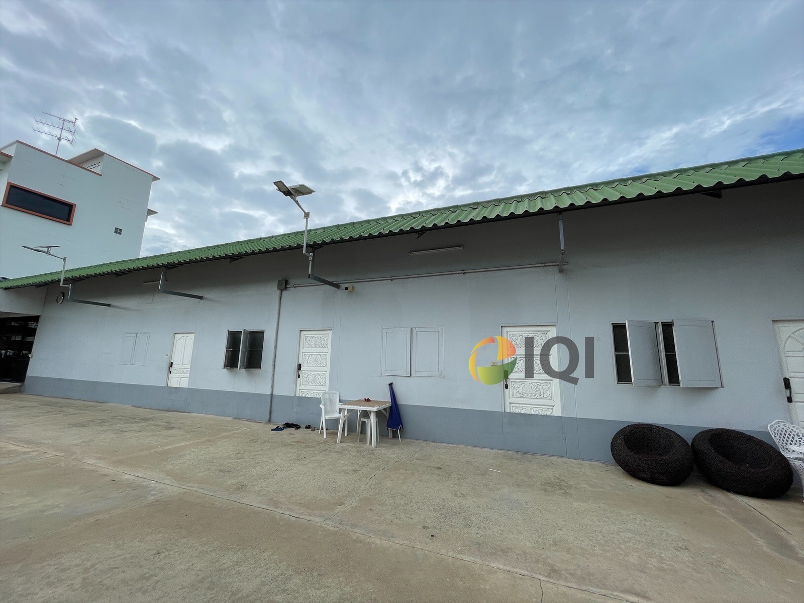 ขายที่ดิน 4-0-10 ไร่ พร้อมอาคารสำนักงาน และบ้านพักอาศัย 3 ชั้น ถนนบางบัวทอง – สุพรรณบุรี #LB52 - 000791