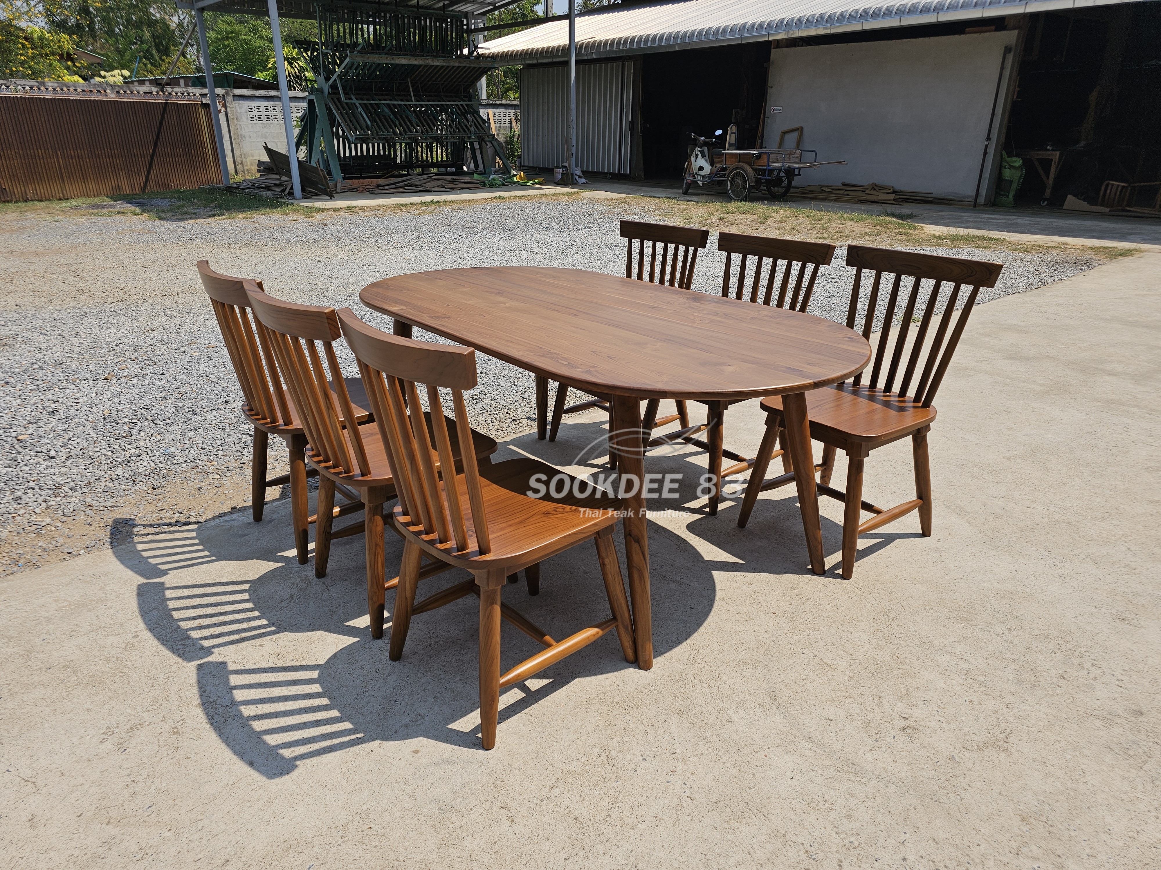 ชุดโต๊ะกินข้าววงรีขาเฉียงมินิมอล 2 ม. เก้าอี้อลิส