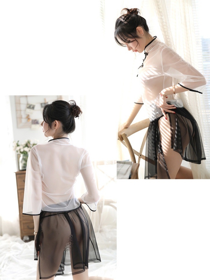 C8011 ชุดจีนโบราณเซ็กซี่ ชุดสไตล์วินเทจย้อนยุคมาในแบบ2ชิ้นประกอบไปด้วย เสื้อซีทรูแขนยาวแต่งกระดุมเชือกแบบชุดจีน กระโปรงสั้นซีทรูแบบผูกข้างตามรูปถ่ายสินค้าจริงเลยค่ะ