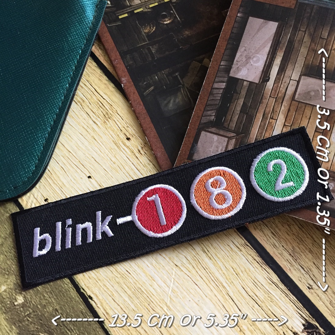 Blink182 วงดนตรี ร็อค เฮฟวี่เมทัล พังค์ ตัวรีดแบบปัก อาร์มปัก ตัวรีดติดเสื้อ ตัวรีด ติดกระเป๋า ติดหมวก ติดแจ๊คเก็ต Rock Iron on Embroidered Patch