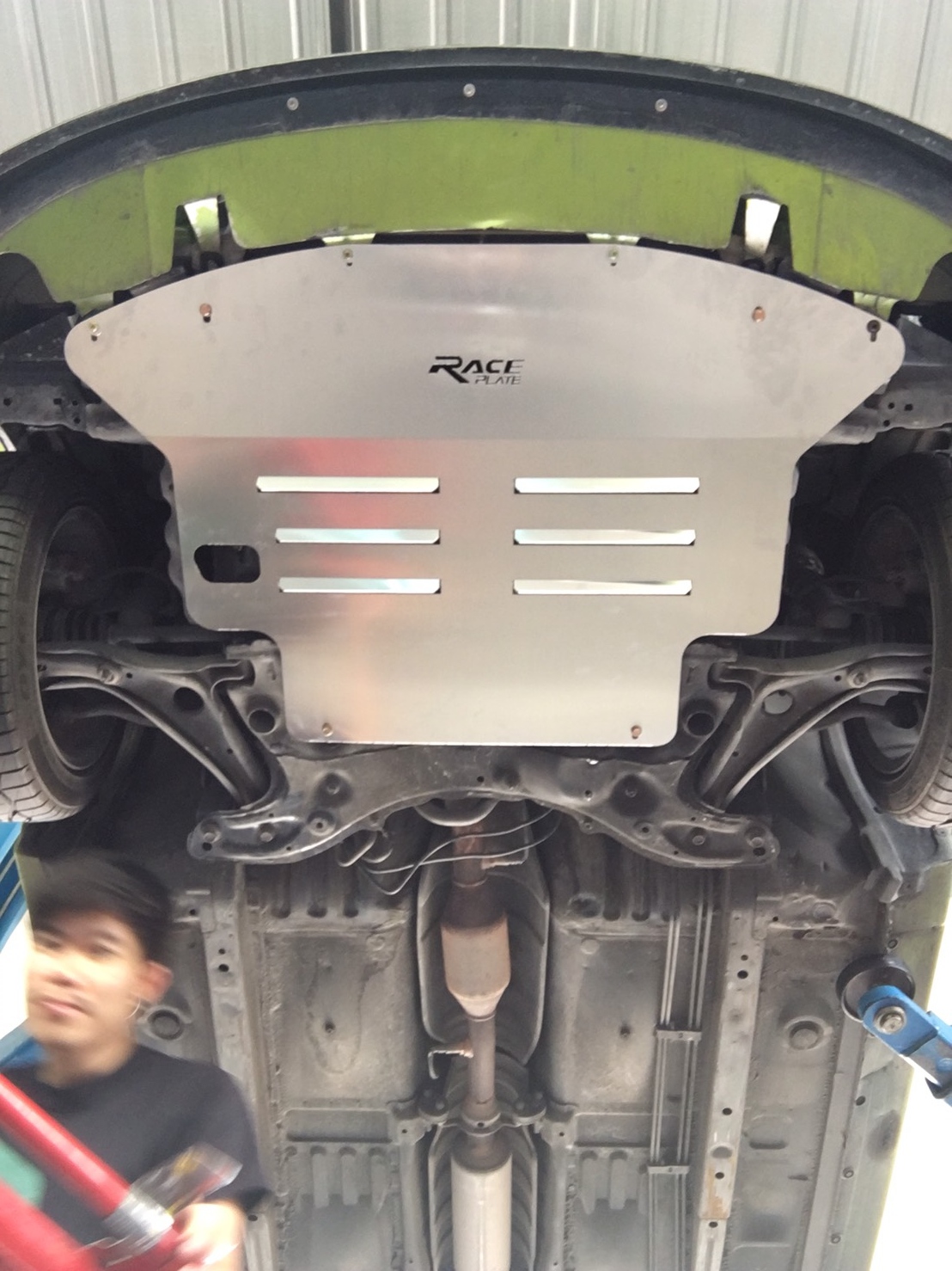 แผ่นปิดใต้ห้องเครื่องอลูมิเนียม Toyota Vios 2003-2007 Raceplate_Undertray