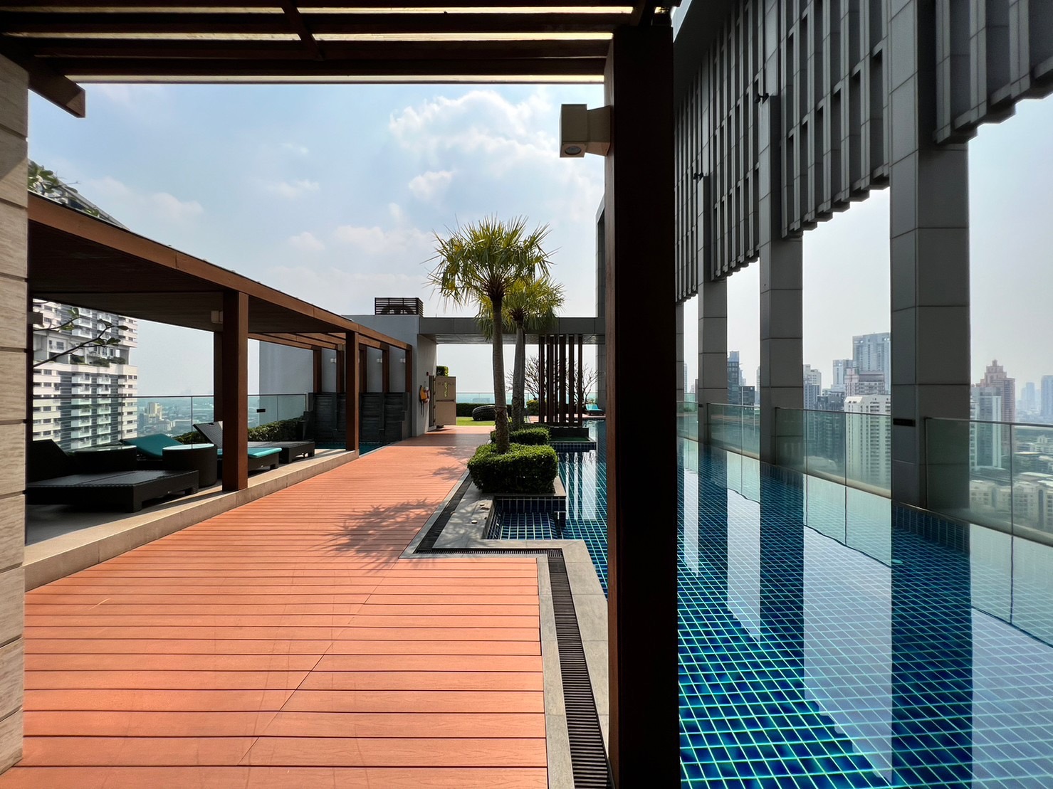 ขาย คอนโด The Address Sukhumvit 28 ใกล้ BTS พร้อมพงษ์ & BTS ทองหล่อ