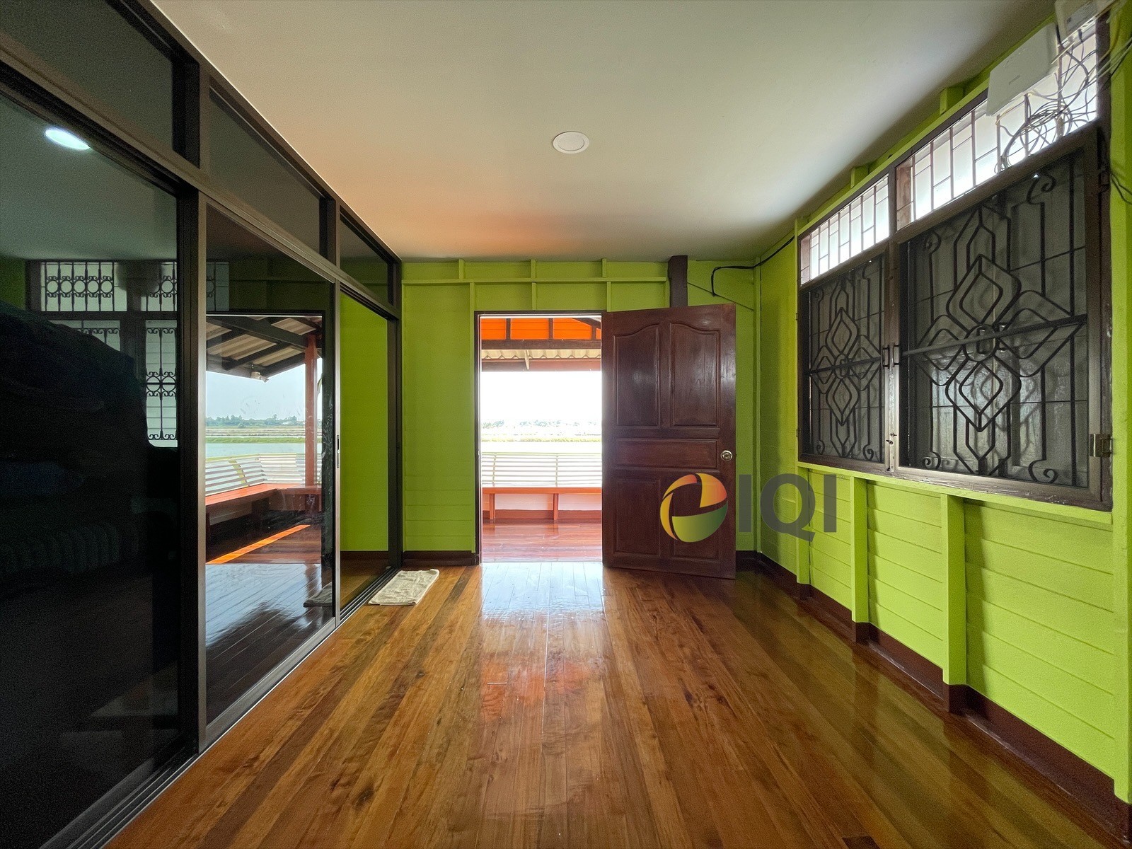 ขายที่ดิน พร้อมสิ่งปลูกสร้าง ถนนสุขสวัสดิ์ นาเกลือ อำเภอพระสมุทรเจดีย์