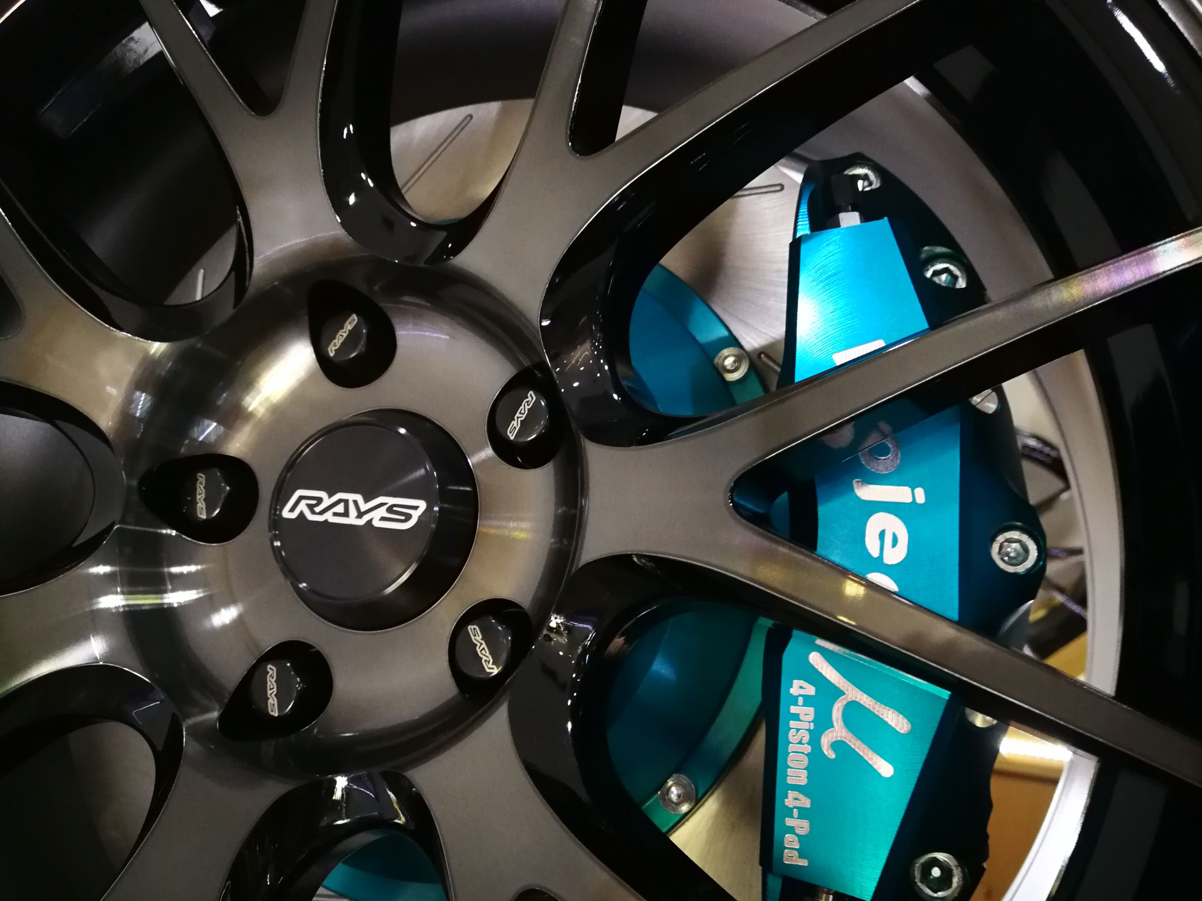 G27 Progressive 18x8.5+45-5-114.3