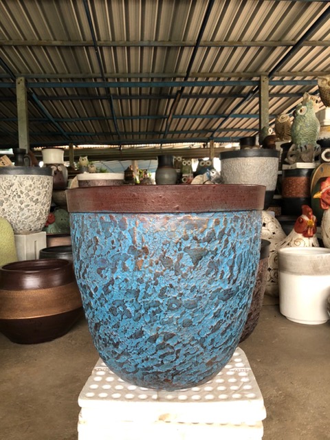 กระถางต้นไม้ขอบเหลี่ยม