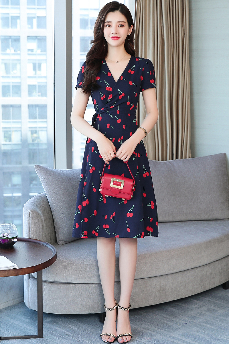 ชุดเดรสน้ำเงิน พิมพ์ลายเชอร์รี่สีแดง ส่งฟรี ems