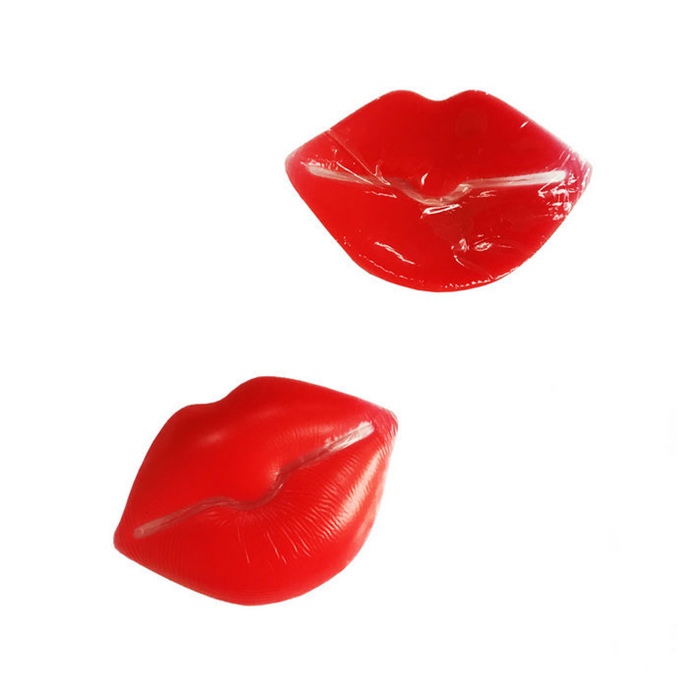 A011 ซิลิโคนแปะหัวนมรูปริมฝีปาก ซิลิโคนปิดหัวนมรูปริมฝีปากสีแดงเป็นซิลิโคนนิ่มๆทั้งชิ้น ด้านหลังเป็นกาวเหนียวสามารถใช้ได้หลายครั้ง ซิลิโคนรูปริมฝีปากสวยๆอิ่มๆตามรูปถ่ายสินค้าจริงเลยค่ะ ***จำนวน 1 คู่หรือ 2 ชิ้น มาในแบบกล่องกระดาษ