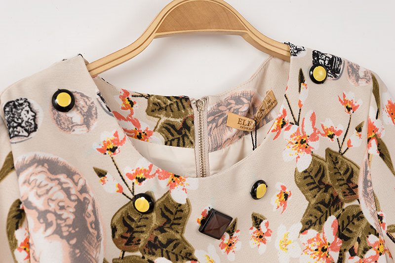 ชุดเดรสสีครีม พิมพ์ลาย น่ารักค่ะ ส่งฟรี ems