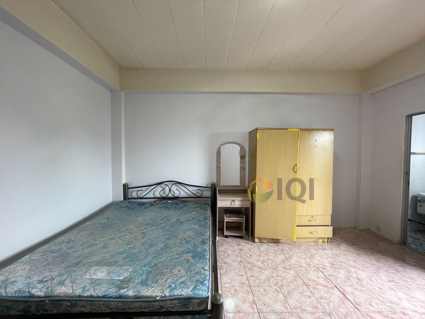 ขายอพาร์ทเม้นท์ 4 ชั้น ติดถนน 2 ด้าน ซอยแบริ่ง 52 ถนนสุขุมวิท107