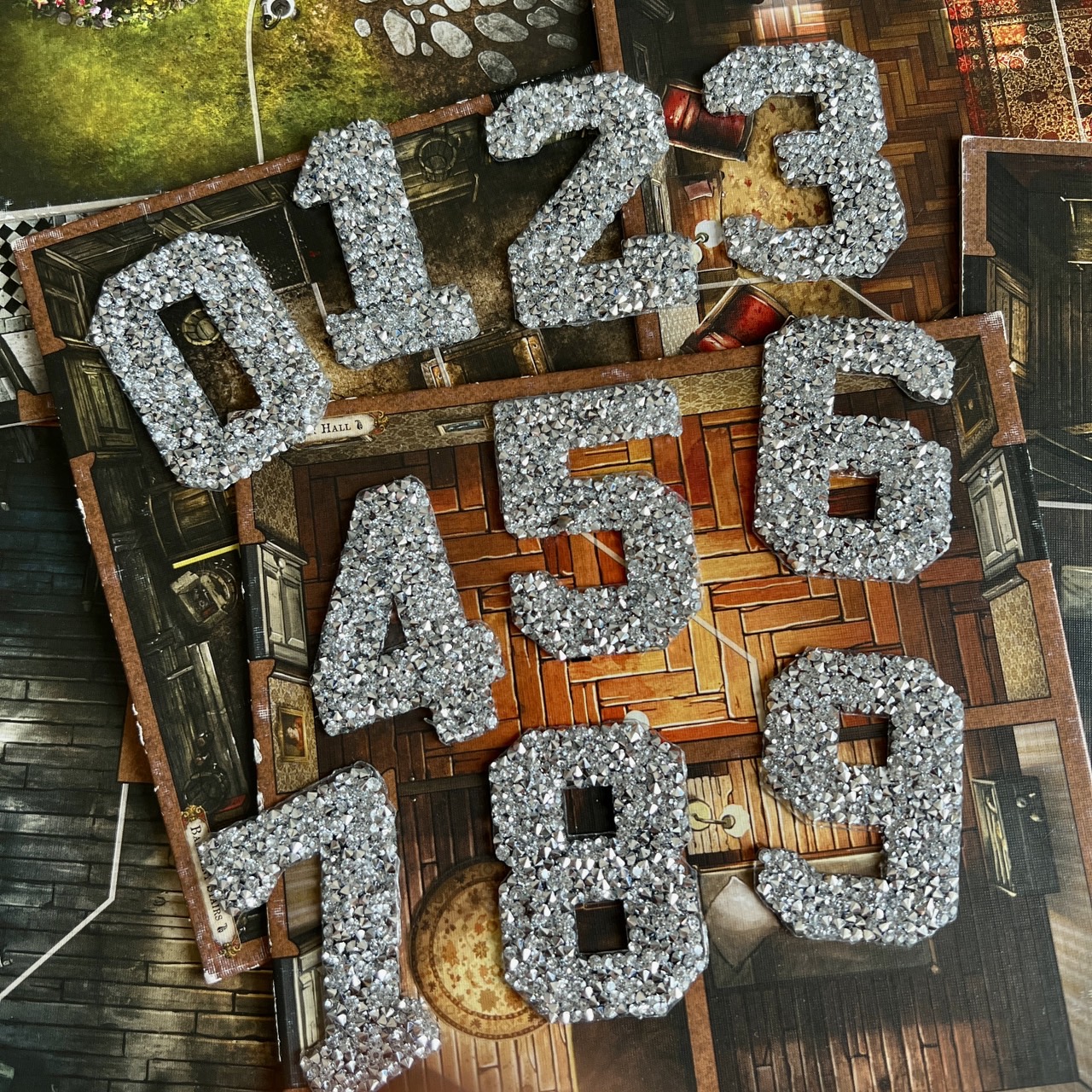 ตัวเลข เพชรวิบวับ คริสตัล สีขาวเงิน ตัวรีดติดเสื้อ ตัวรีด ติดกระเป๋า ติดหมวก ติดแจ๊คเก็ต NUMBER Patch