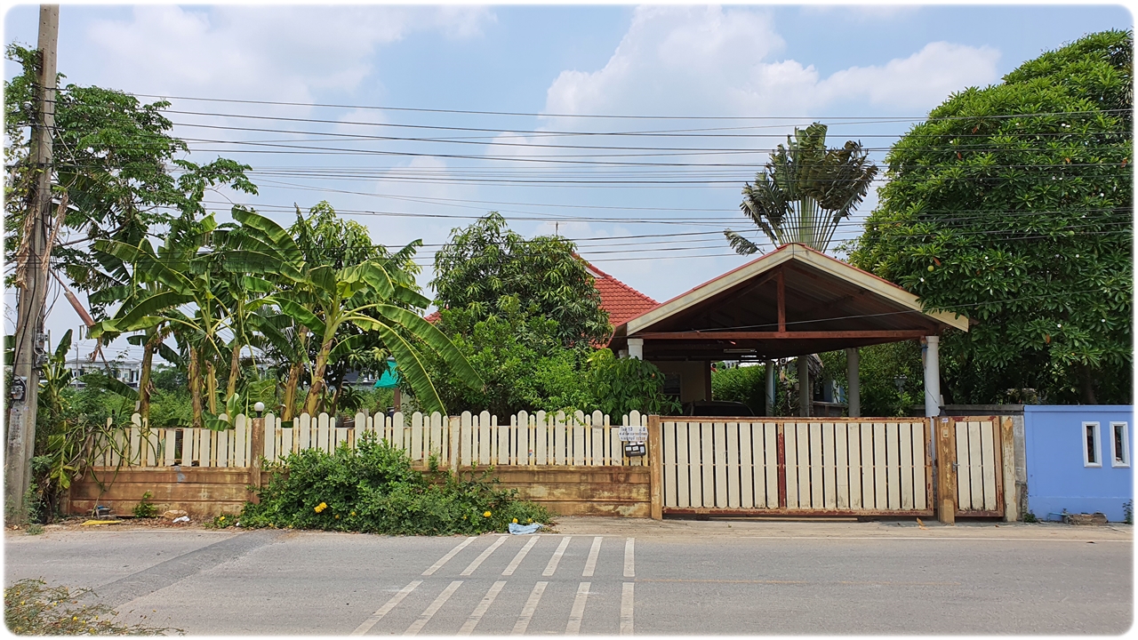 บ้านเดี่ยว 100ตร.ว. 3ห้องนอน 2ห้องน้ำ ซอยลำโพ33 ใกล้รร.สารสาสน์วิเทศบางบัวทอง เข้าออกได้หลายทาง