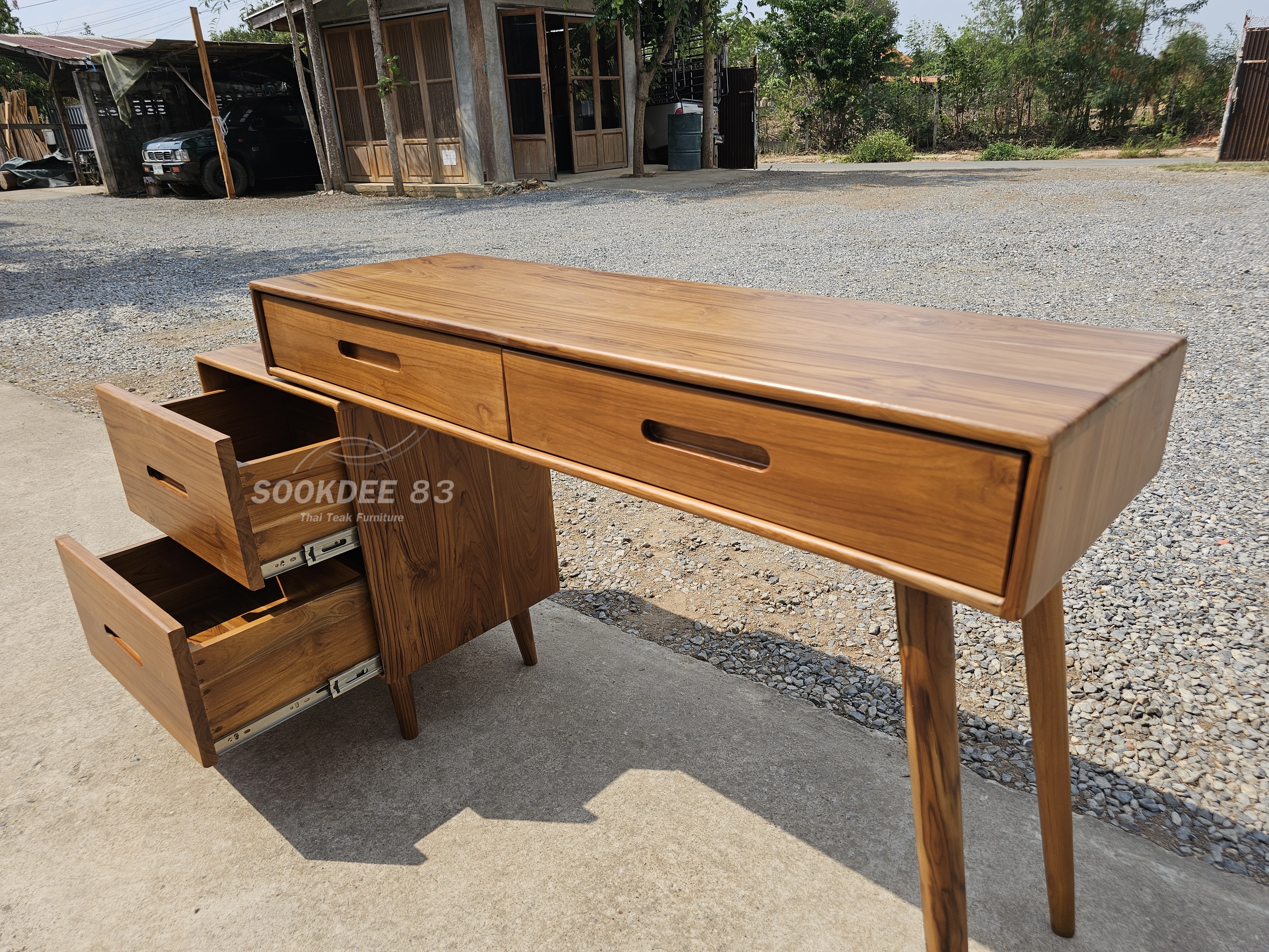 โต๊ะทำงานมินิมอล ผสมตู้ลิ้นชัก