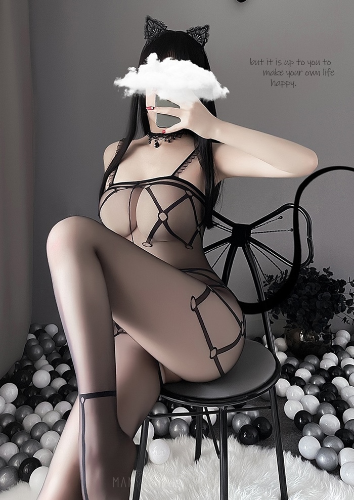 K065 ชุดถุงน่องเปิดเป้าเต็มตัว ชุดบอดี้สต๊อกกิ้งเนื้อถุงน่องใส่เต็มตัวมาในแบบสายเดี่ยวเกาะอก ตัวชุดเป็นลายสวยๆช่วงล่างเป็นแบบเปิดเป้าตามรูปถ่ายสินค้าจริง