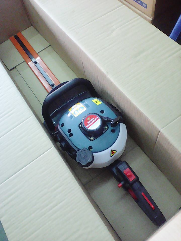 เครื่องตัดแต่งพุ่มไม้ Mitsu-Heavyduty MC-600N