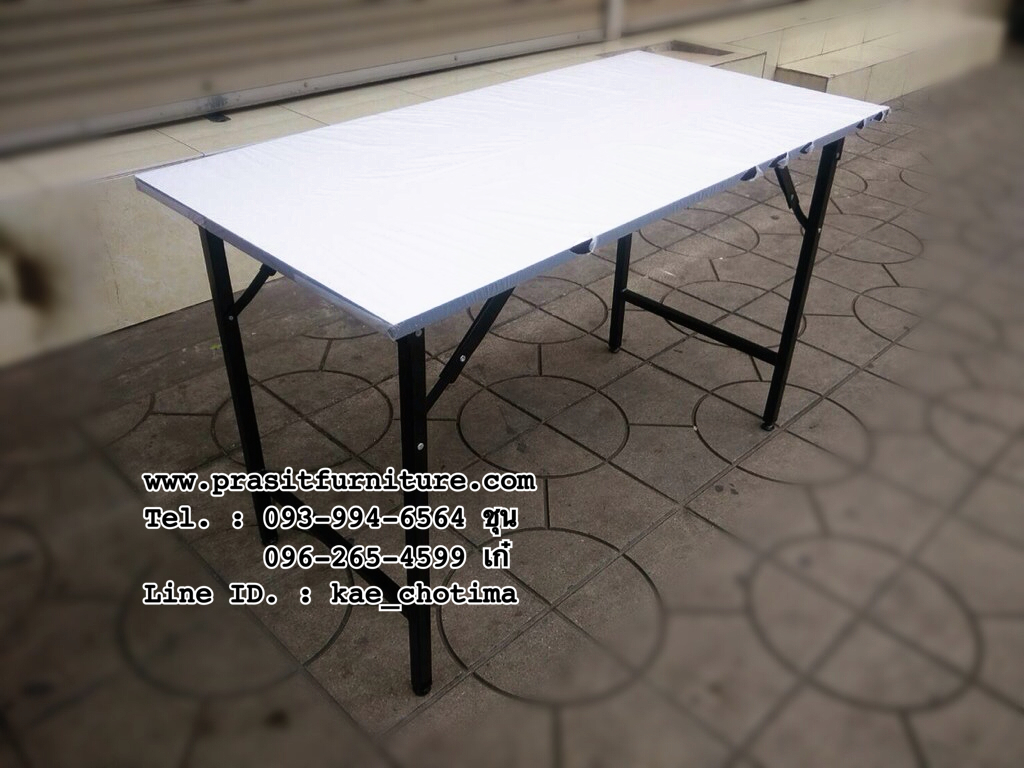 โต๊ะพับหน้าขาว ผิวเมลามีน ขาสีดำ