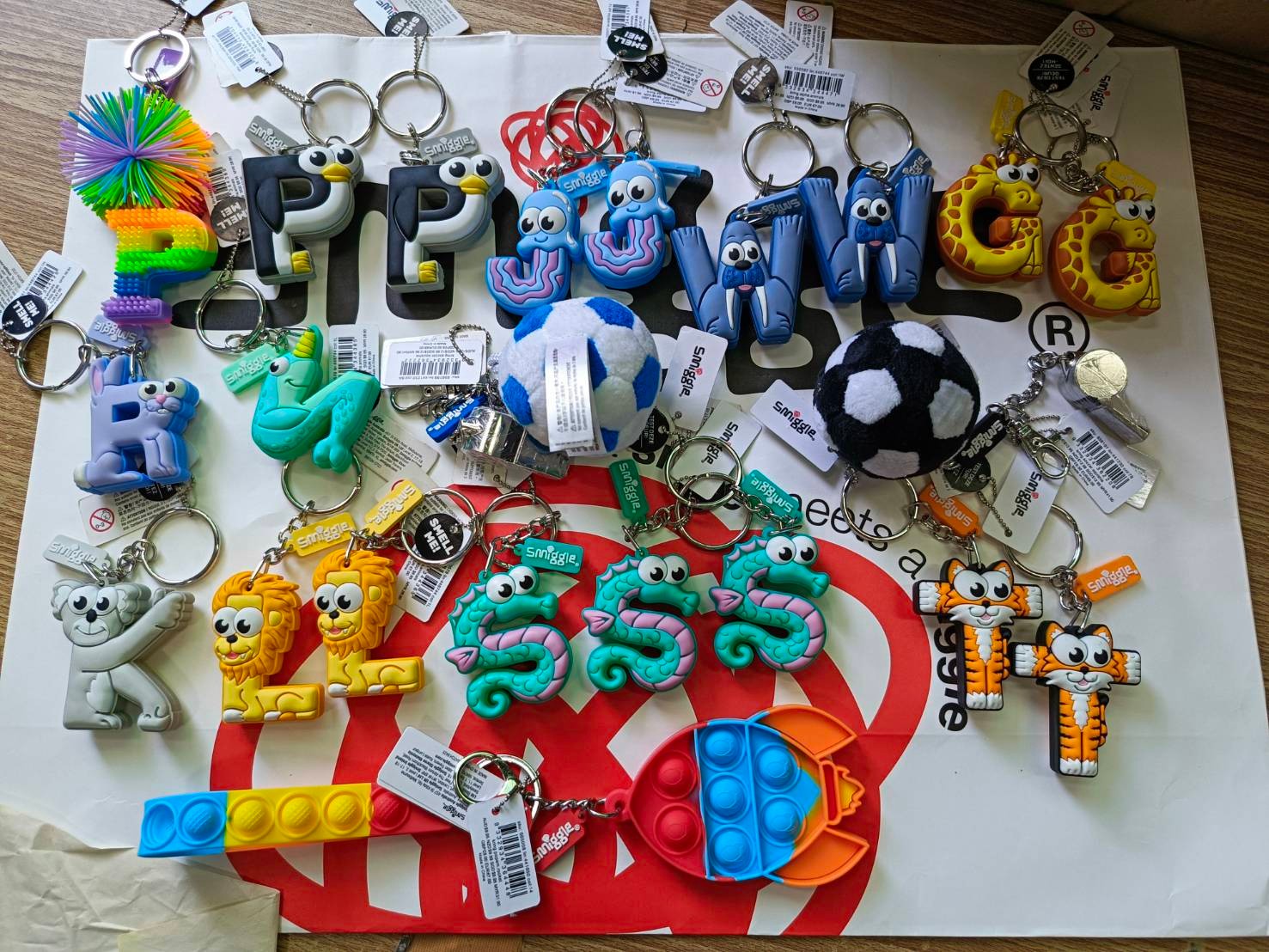พวงกุญแจ ตัวอักษร Alphabet Smiggle keychain