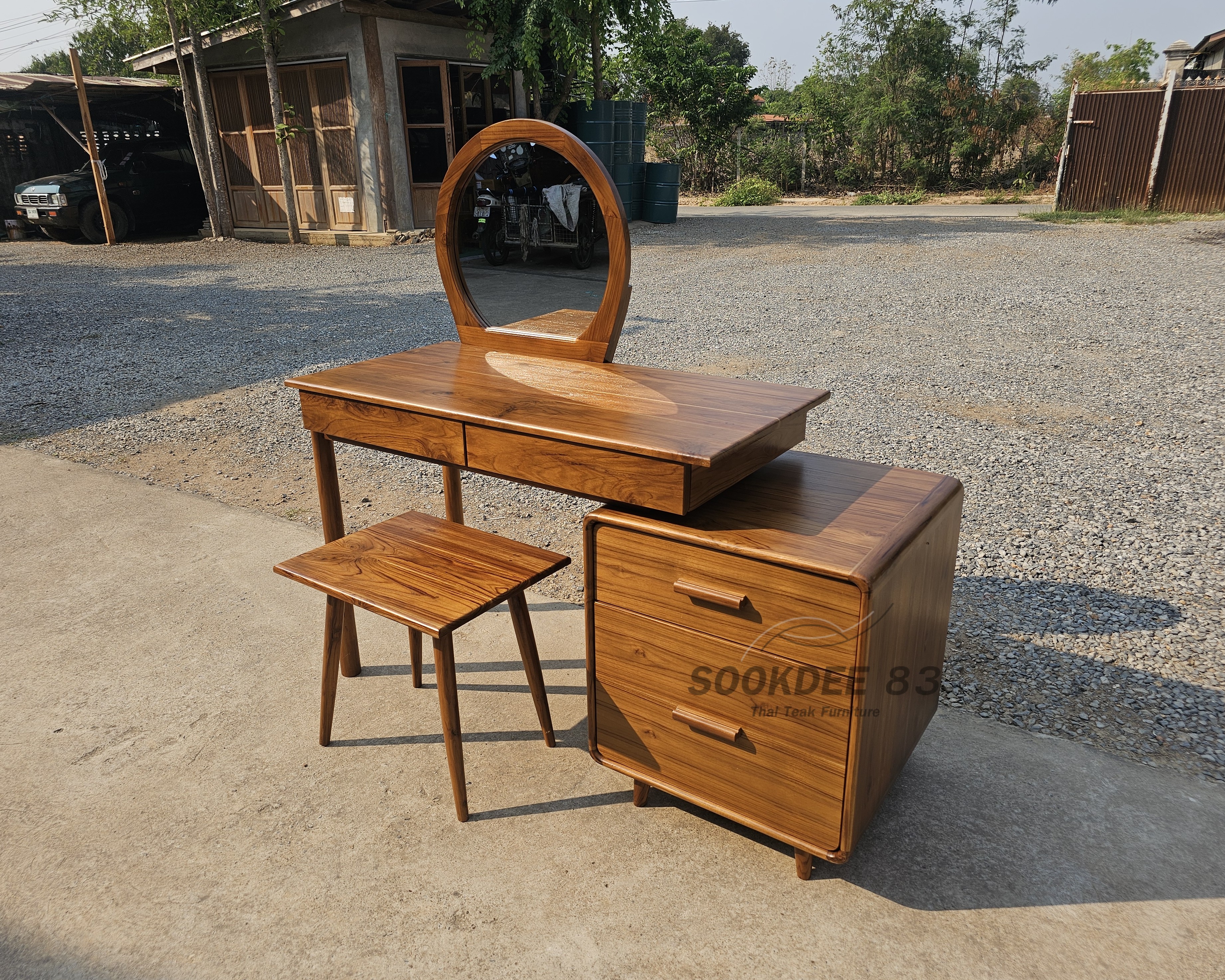 โต๊ะเครื่องแป้งมินิมอลผสมตู้ 2 ลิ้นชัก พร้อมเก้าอี้