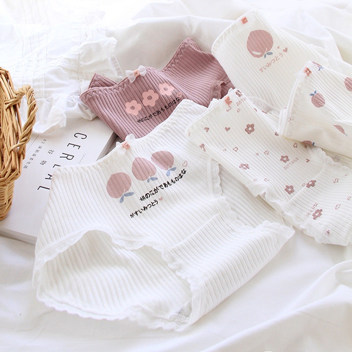 NA123(แพ็ค5ตัว5ลาย) กางเกงในน่ารัก กางเกงในผ้าฝ้ายทรงเต็มตัวเหมาะสำหรับท่านที่ชอบใส่แบบเต็มก้น ขอบเป็นยางยืดไม่รัดแน่นจนเกินไป ขายแบบยกเซต5ตัว5ลายตามรูปถ่ายสินค้าจริงเลยค่ะ ***ในหุ่นใส่เบอร์ M