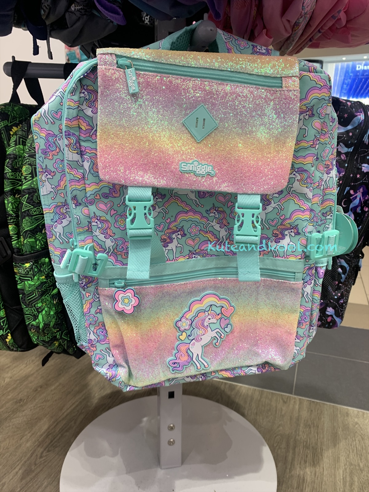 กระเป๋าสะพาย เป้ Smiggle Backpack Foldover -unicorn