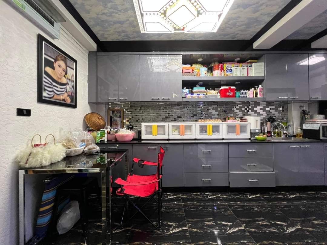 ขายอาคารพาณิชย์ 4 ชั้น ต.บางบ่อ อ.บางบ่อ จ.สมุทรปราการ