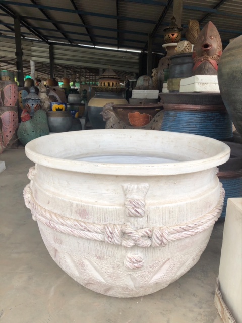 กระถางเชือกล้อม